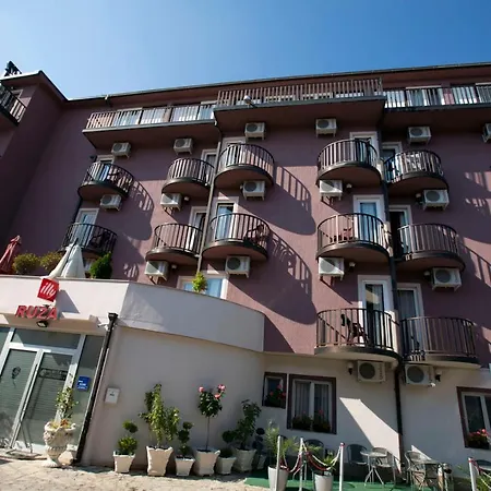 Ruza Inn, 3*