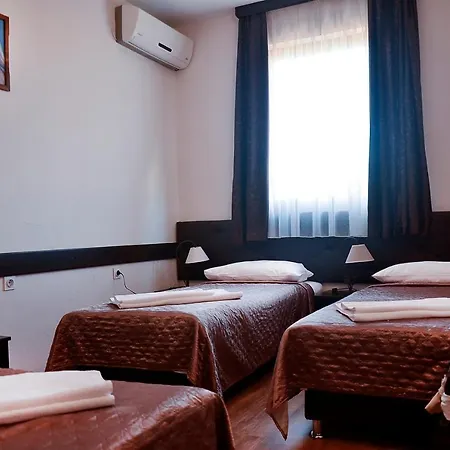 Ruza Inn, Hotel